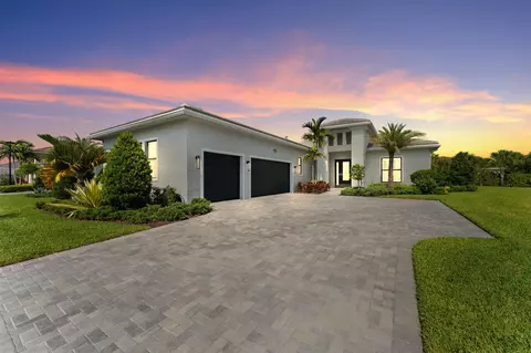 5401 Saint Vincent Ln, Westlake, FL 33470