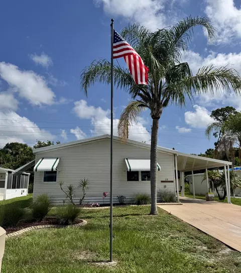 35 La Puerta Del Norte, Fort Pierce, FL 34951