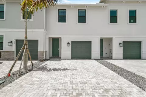 7598 SW Linus #LATITUDE 11-02, Stuart, FL 34997