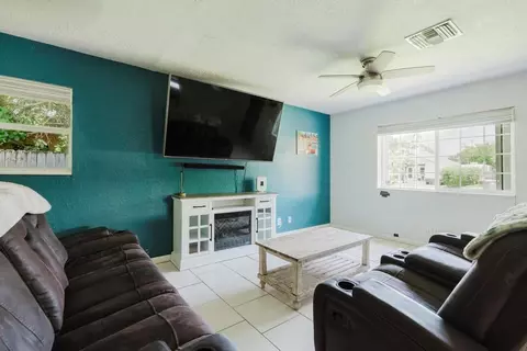 7723 4th Ter, Lake Worth, FL 33463