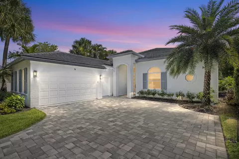 118 N Village Way, Jupiter, FL 33458