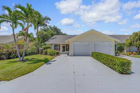 11006 SE Sea Pines Cir, Hobe Sound, FL 33455