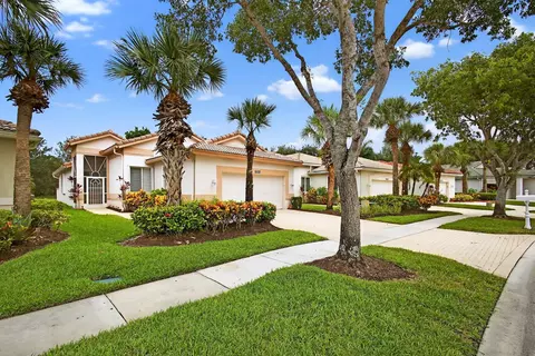 9228 Clipper Ct, West Palm Beach, FL 33411