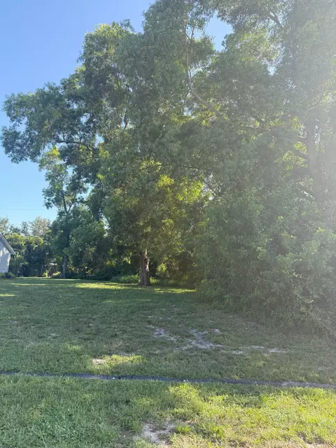 2808 SW Ann Arbor, Port St Lucie, FL 34953