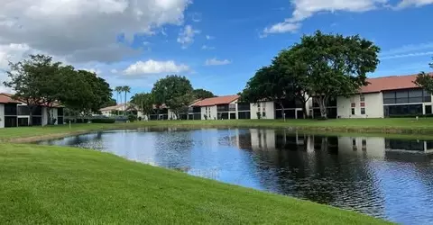 10915 Palm Lake Ave #102, Boynton Beach, FL 33437