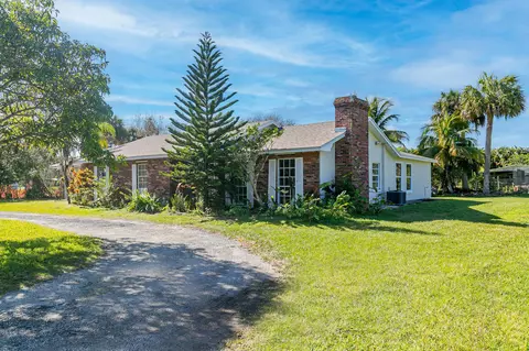 4375 S 25th St, Fort Pierce, FL 34981
