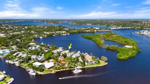 207 Elsa Rd, Jupiter, FL 33477
