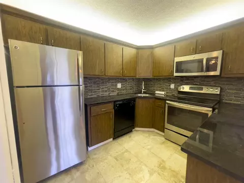 3561 Pine Needle Dr #A-1, Greenacres, FL 33463