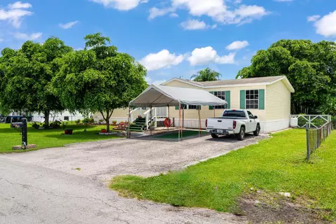 1700 NE Avenue K Ave, Belle Glade, FL 33430