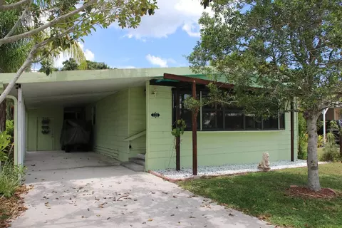 128 W Caribbean, Port Saint Lucie, FL 34952