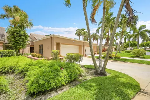 11174 Applegate Cir, Boynton Beach, FL 33437