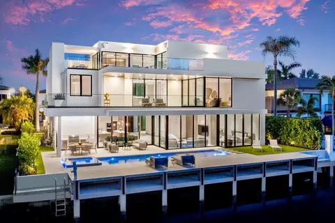 541 Golden Harbour Dr, Boca Raton, FL 33432