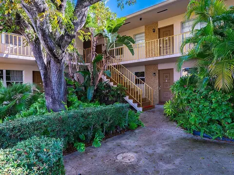 30 S J St #16, Lake Worth Beach, FL 33460