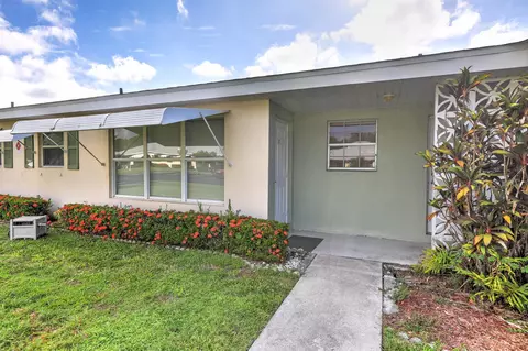 112 Lakes End Dr #C, Fort Pierce, FL 34982