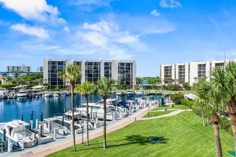 2707 N Ocean #301-D, Boca Raton, FL 33431