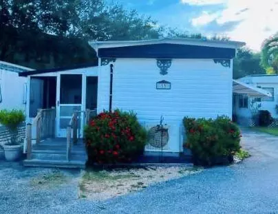 33 Easy St E, Hypoluxo, FL 33462