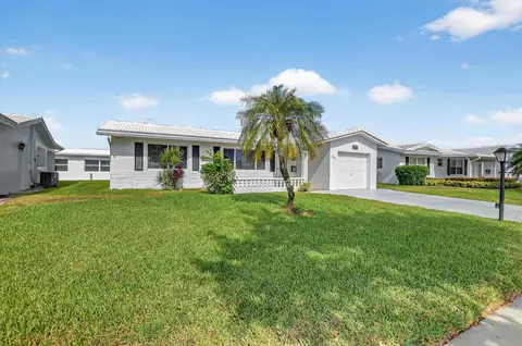 513 SW 18th St, Boynton Beach, FL 33426