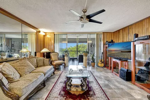 3910 Inverrary Blvd #601-B, Lauderhill, FL 33319