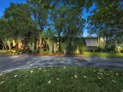 5737 Basil, West Palm Beach, FL 33415