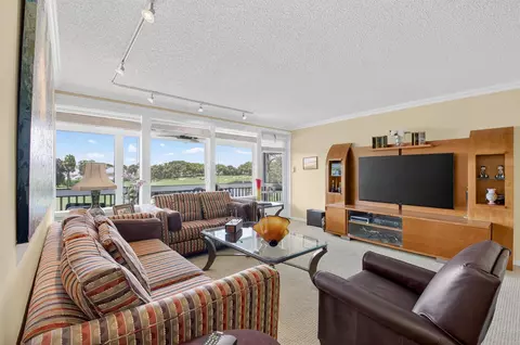 19753 Boca West Dr #4112, Boca Raton, FL 33434
