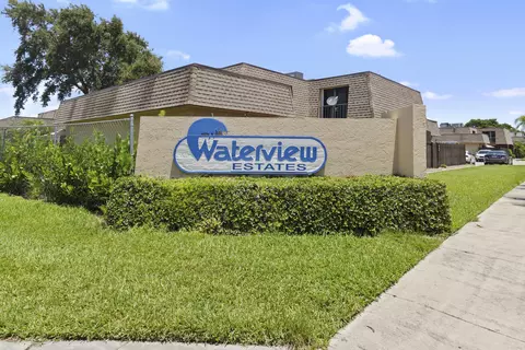 2804 Waterview, Palm Springs, FL 33461