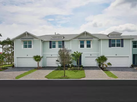 545 Salisbury Cir, Fort Pierce, FL 34982