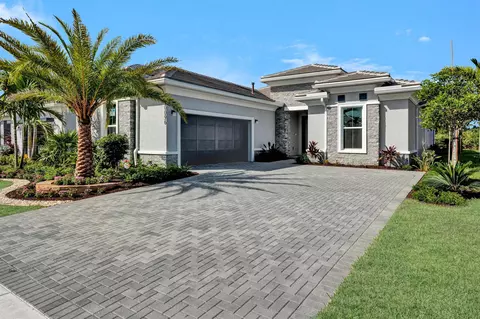 10096 Timber Creek Way, Palm Beach Gardens, FL 33412
