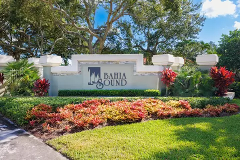 8120 SE Windjammer Way, Hobe Sound, FL 33455
