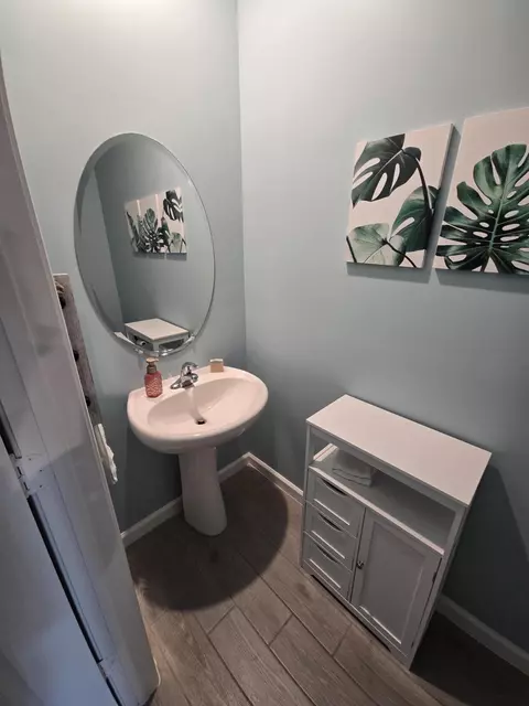 Bath - 3942 SE Caladium Ct, Stuart, FL 34997 photo 3 of 6
