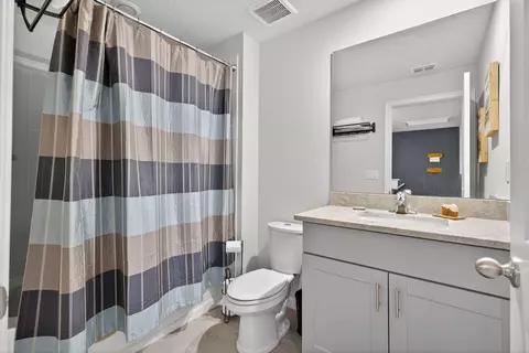Bath - 3942 SE Caladium Ct, Stuart, FL 34997 photo 6 of 6