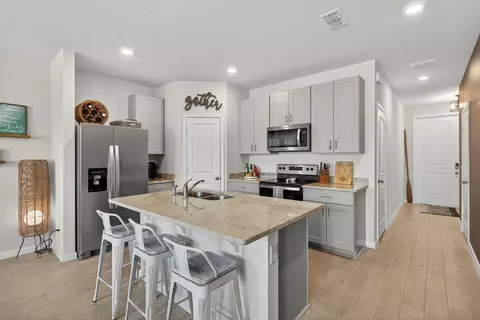 3942 SE Caladium Ct, Stuart, FL 34997