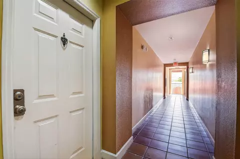 720 S Sapodilla Ave #412, West Palm Beach, FL 33401