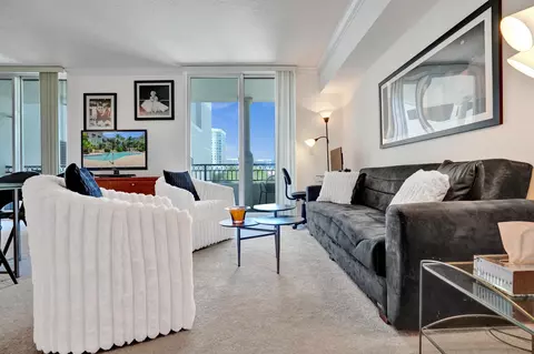 600 S Dixie Hwy #352, West Palm Beach, FL 33401