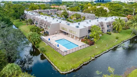 9050 NW 28th St #114, Coral Springs, FL 33065