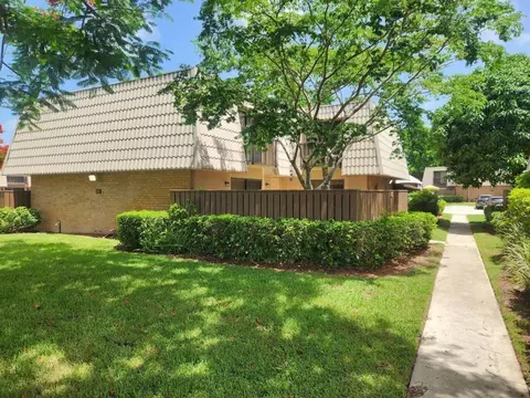 5609 56th, West Palm Beach, FL 33409