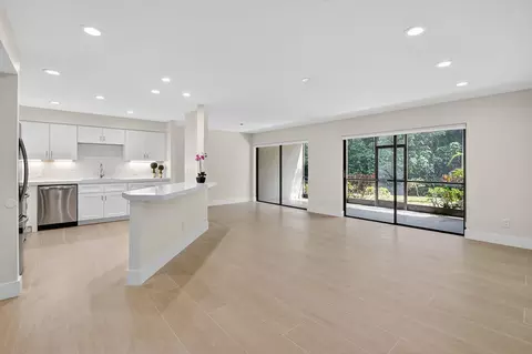 5630 Coach House Cir #B, Boca Raton, FL 33486