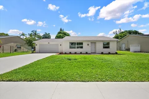 173 Bobwhite, Royal Palm Beach, FL 33411
