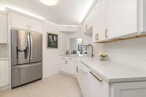 327 Southwind Dr #206, North Palm Beach, FL 33408