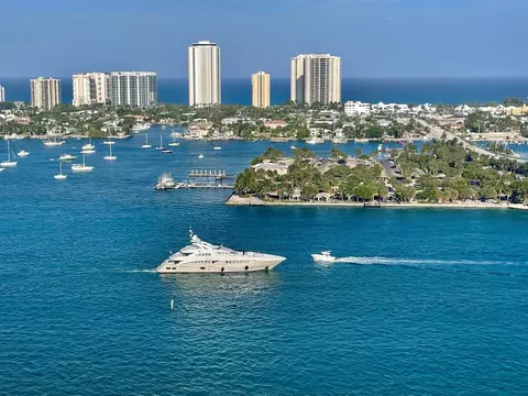 2640 Lake Shore Dr #2309, Riviera Beach, FL 33404