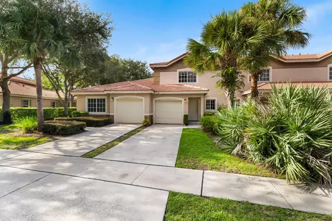 6639 Old Farm Trl, Boynton Beach, FL 33437