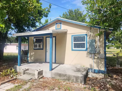 1308 N 15th St, Fort Pierce, FL 34950