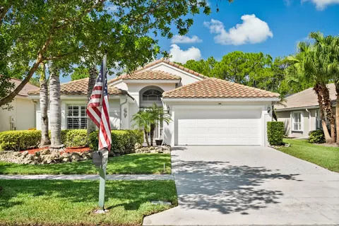 6947 SE Twin Oaks Cir, Stuart, FL 34997