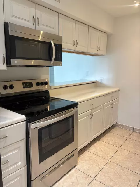 2075 NW 46th Ave #I102, Lauderhill, FL 33313