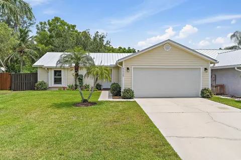 6625 SE Amyris Ct, Stuart, FL 34997