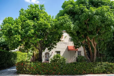 219 Seminole Ave, Palm Beach, FL 33480