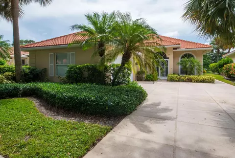 113 Winter Club Ct, Palm Beach Gardens, FL 33410