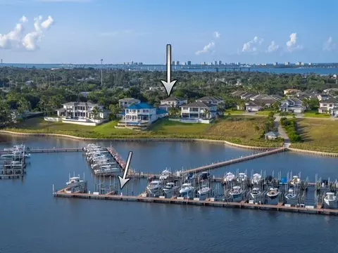 1280 NE Langford Ln, Jensen Beach, FL 34957