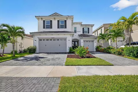 15028 Goldspar Ct, The Acreage, FL 33470