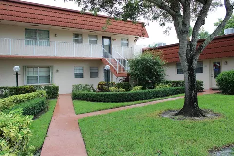 12008 Poinciana Blvd #206, Royal Palm Beach, FL 33411
