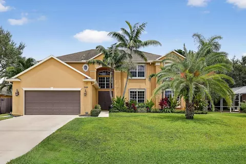 546 SE Nome Dr, Port Saint Lucie, FL 34984